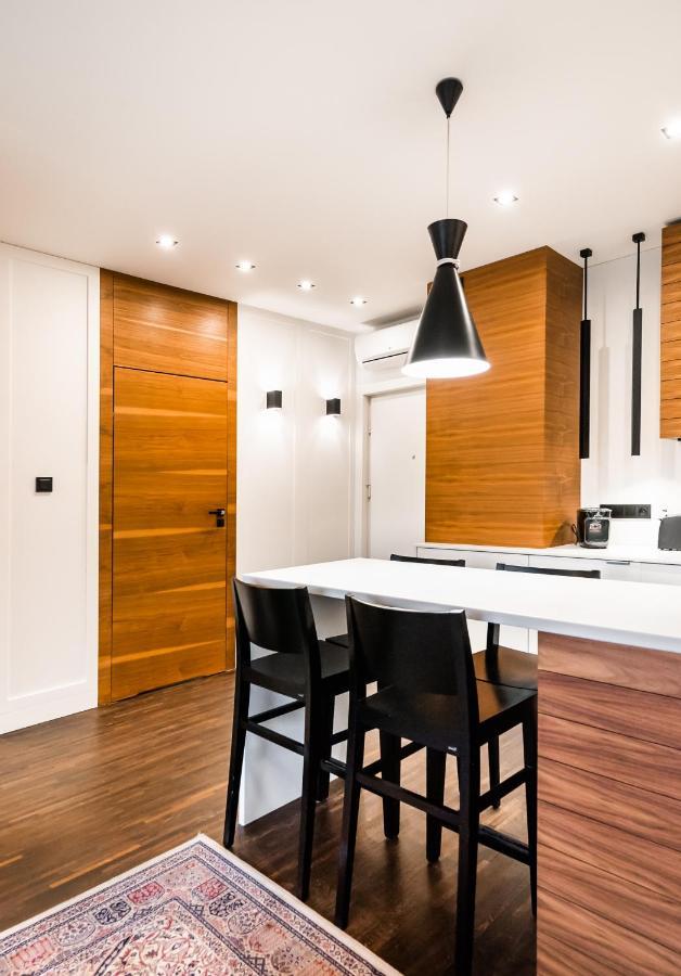 Wola Luxury Wooden Apartment Warsaw