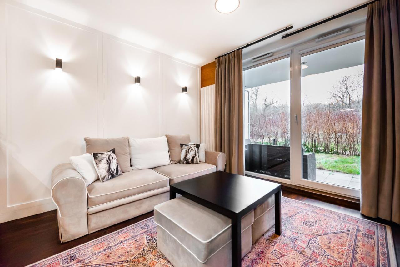 Wola Luxury Wooden * Varsovia