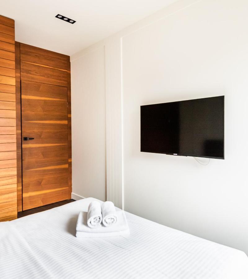 Wola Luxury Wooden Apartamento
